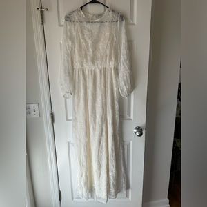MODCLOTH SMALL WHITE LACE DRESS WITH LINING. Bnwt. Perfect for wedding